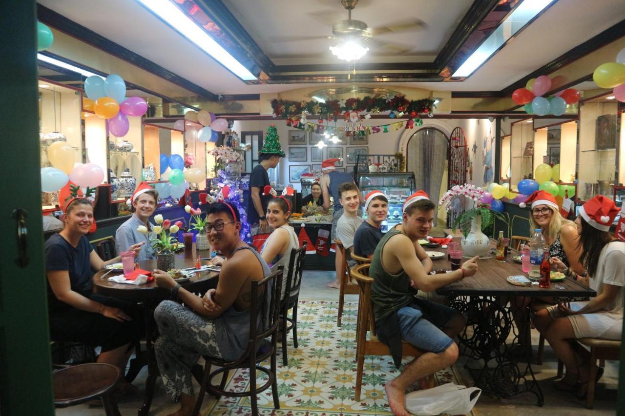 The Neighbors Hostel (Adults Only) Phuket Dış mekan fotoğraf