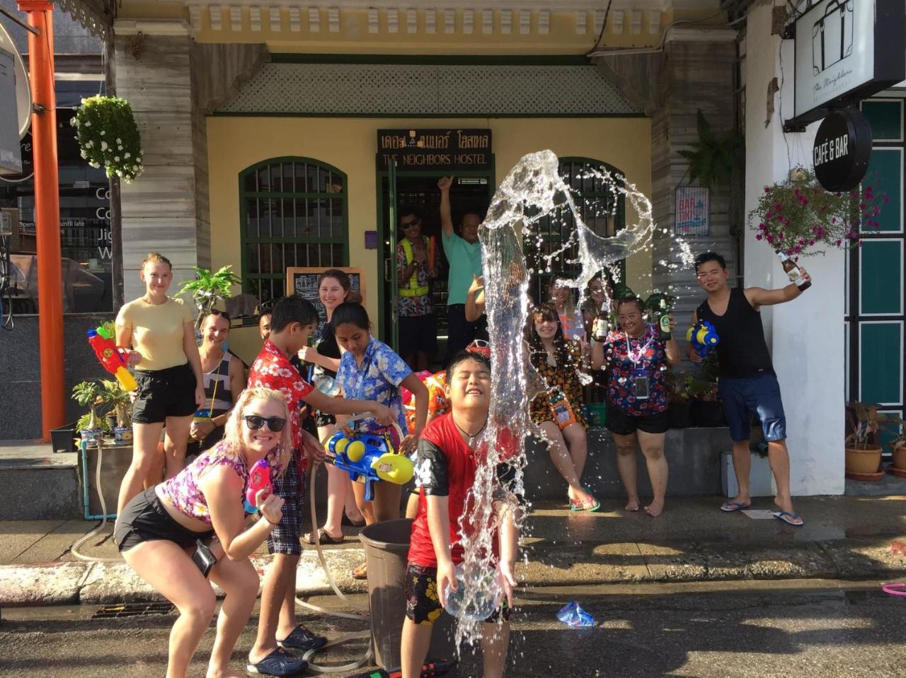 The Neighbors Hostel (Adults Only) Phuket Dış mekan fotoğraf